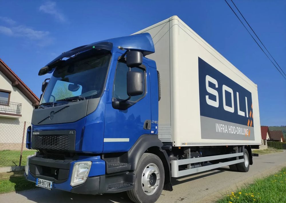 Volvo FL 12.240 klima blokada kontener 18 pal kurierka - شاحنة صندوقية: صورة 1 Volvo FL 12.240 klima blokada kontener 18 pal kurierka - شاحنة صندوقية: صورة 1