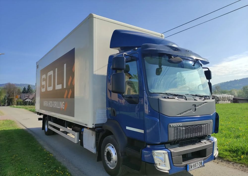 Volvo FL 12.240 klima blokada kontener 18 pal kurierka - شاحنة صندوقية: صورة 2 Volvo FL 12.240 klima blokada kontener 18 pal kurierka - شاحنة صندوقية: صورة 2