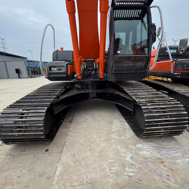 2023 Hitachi ZX250 - حفار زاحف: صورة 3 2023 Hitachi ZX250 - حفار زاحف: صورة 3