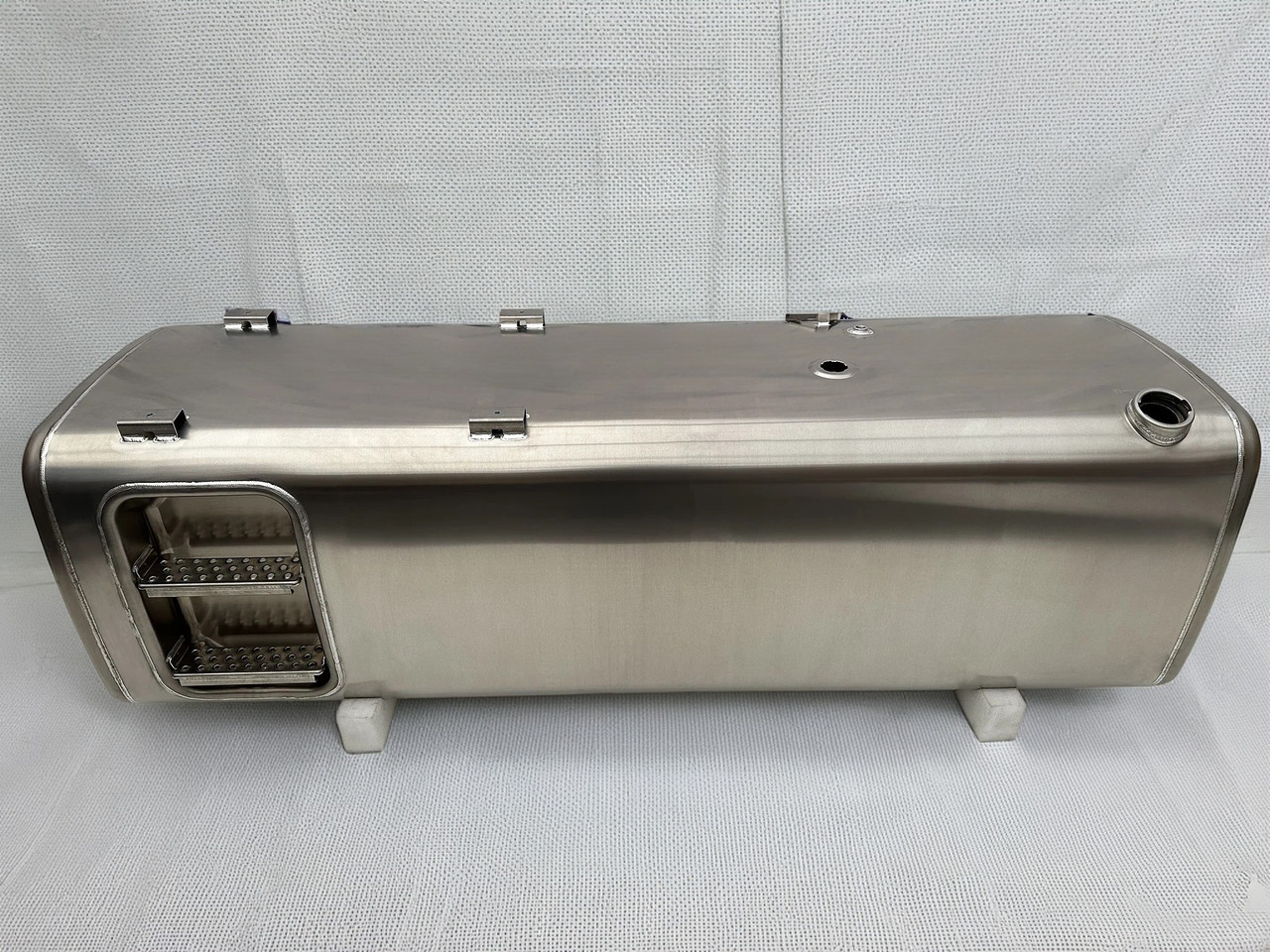 DAF - خزان الوقود: صورة 1 DAF - خزان الوقود: صورة 1