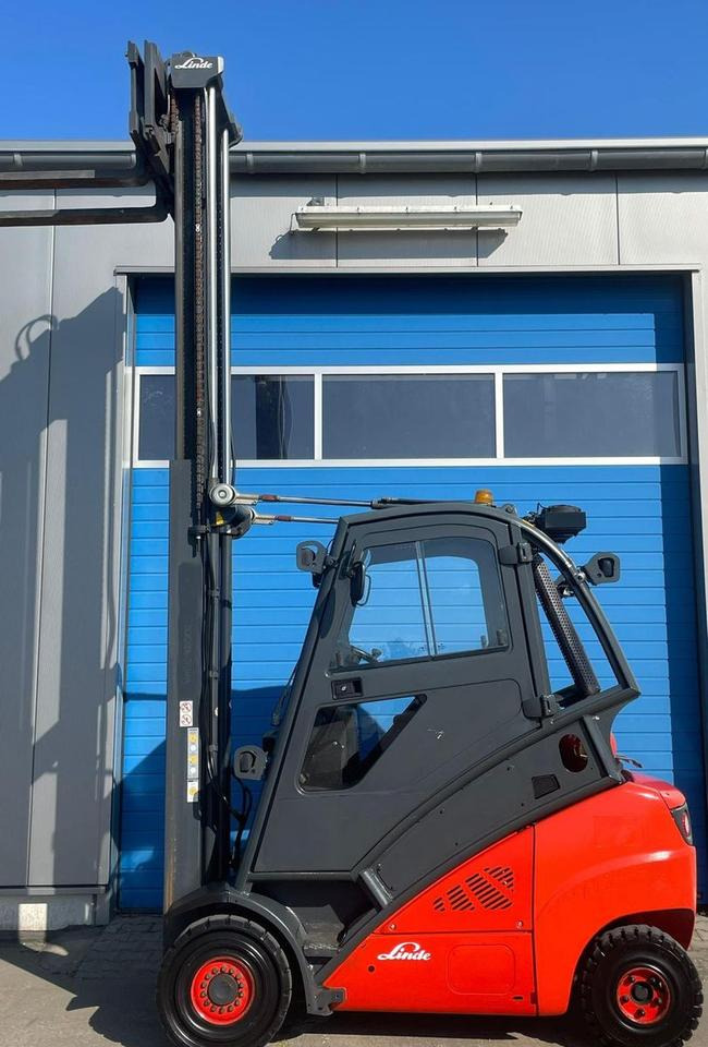 رافعة شوكية تعمل بالغاز Linde H 35 T - 4745 h - Seitenschieber neu -: صورة 7 رافعة شوكية تعمل بالغاز Linde H 35 T - 4745 h - Seitenschieber neu -: صورة 7