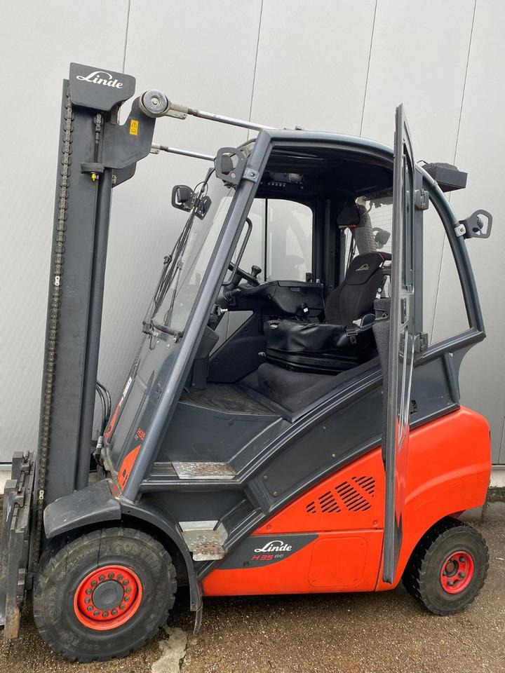Linde Linde H 35 T - 6.012 h - Seitenschieber - - رافعة شوكية تعمل بالغاز: صورة 2 Linde Linde H 35 T - 6.012 h - Seitenschieber - - رافعة شوكية تعمل بالغاز: صورة 2