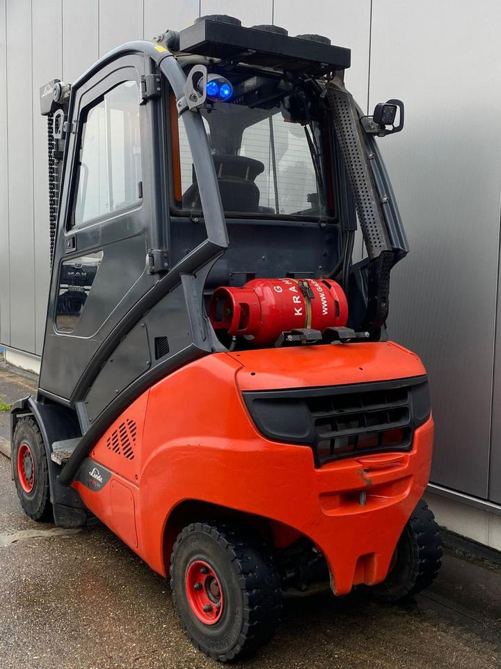 Linde Linde H 35 T - 6.012 h - Seitenschieber - - رافعة شوكية تعمل بالغاز: صورة 3 Linde Linde H 35 T - 6.012 h - Seitenschieber - - رافعة شوكية تعمل بالغاز: صورة 3