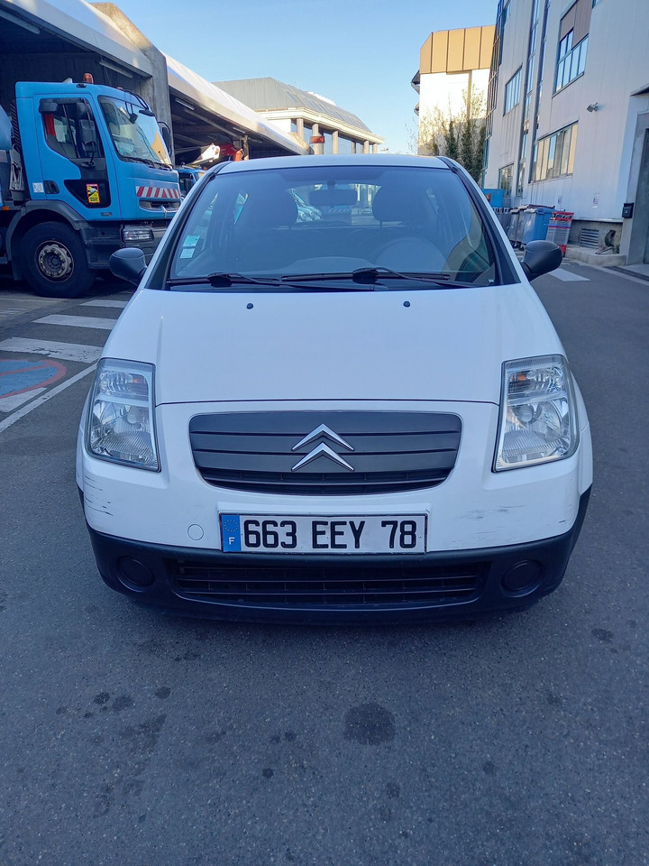 CITROEN C2 -Berline commerciale essence - 3 portes - 2 plac - سيارة: صورة 1 CITROEN C2 -Berline commerciale essence - 3 portes - 2 plac - سيارة: صورة 1