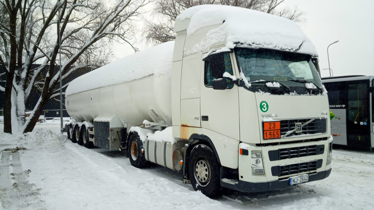 VOLVO truck FH sold together with  semi-trailer gas tanker  - رأس تريلا: صورة 1 VOLVO truck FH sold together with  semi-trailer gas tanker  - رأس تريلا: صورة 1