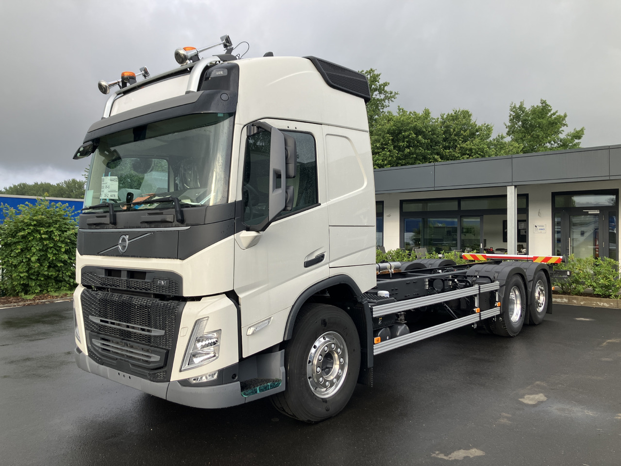 VOLVO FM 540 6x2 Globetrotter Chassis - شاحنة بهيكل معدني للمقصورة: صورة 1 VOLVO FM 540 6x2 Globetrotter Chassis - شاحنة بهيكل معدني للمقصورة: صورة 1