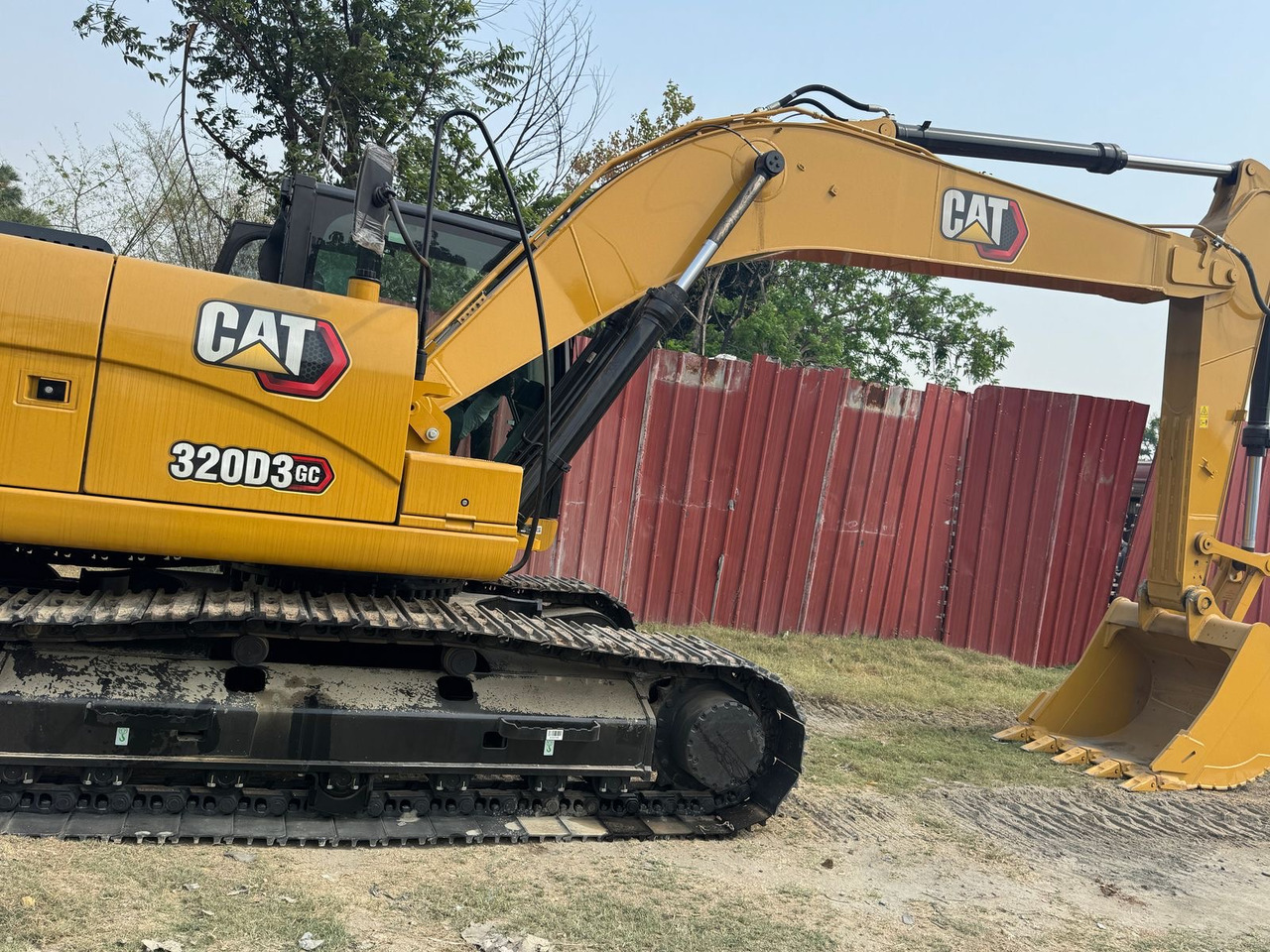 CATERPILLAR 323GC - حفار زاحف: صورة 4 CATERPILLAR 323GC - حفار زاحف: صورة 4