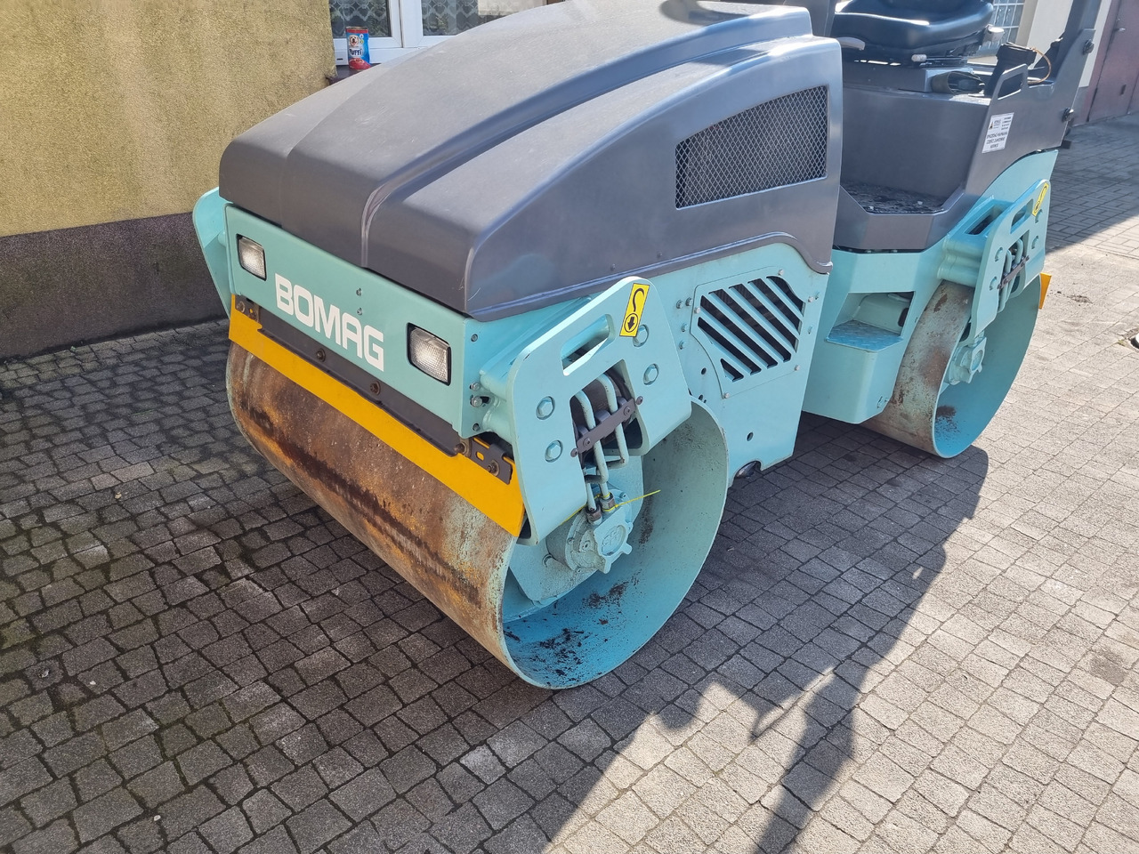 BOMAG BW 120 AD-4 - رَصَّاص الطرق: صورة 3 BOMAG BW 120 AD-4 - رَصَّاص الطرق: صورة 3