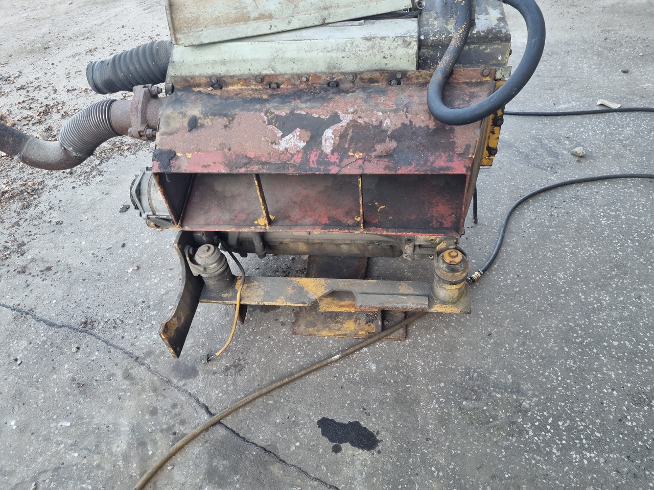 DEUTZ F4L912 - محرك - آلات الإنشاء: صورة 3 DEUTZ F4L912 - محرك - آلات الإنشاء: صورة 3