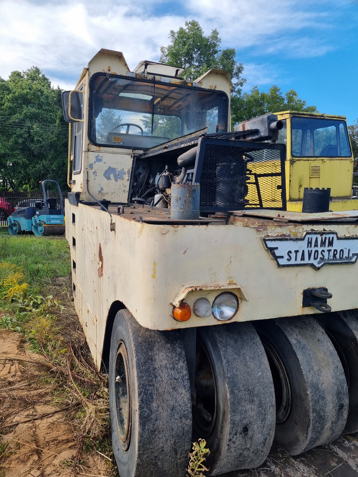 Stavostroj GRW 101 - رَصَّاص بعجلات مطاطية: صورة 1 Stavostroj GRW 101 - رَصَّاص بعجلات مطاطية: صورة 1