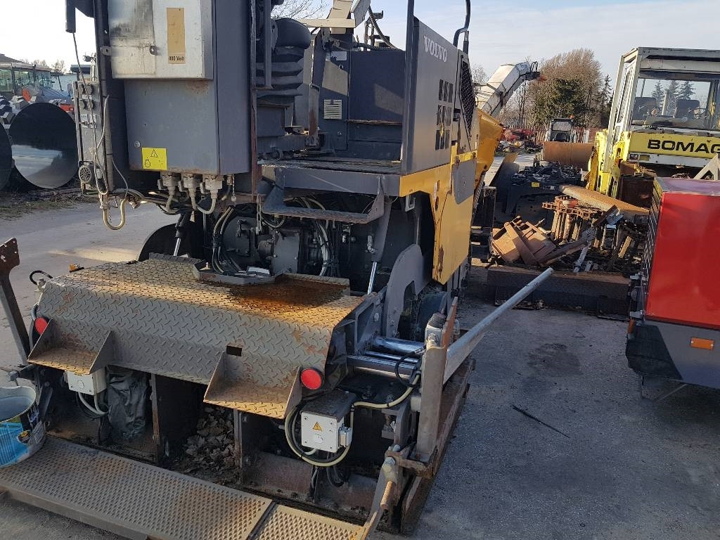 Volvo TITAN 2820 - راصف أسفلت: صورة 3 Volvo TITAN 2820 - راصف أسفلت: صورة 3