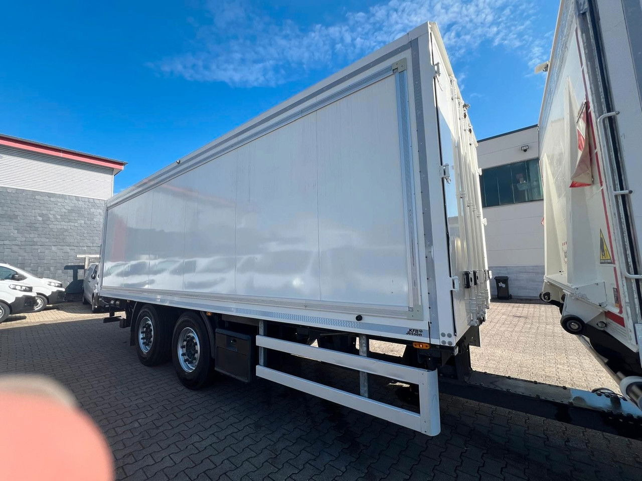 شاحنة صندوقية Mercedes-Benz Actros 2543 Komplettzug Voll-Luft - Lange Koffer: صورة 15 شاحنة صندوقية Mercedes-Benz Actros 2543 Komplettzug Voll-Luft - Lange Koffer: صورة 15