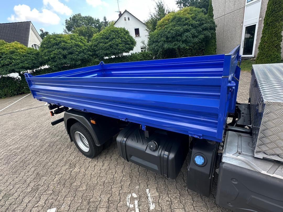 Renault D 12.240 Werkzeugkasten-Dreiseitenkipper 12 to - شاحنة قلاب: صورة 4 Renault D 12.240 Werkzeugkasten-Dreiseitenkipper 12 to - شاحنة قلاب: صورة 4