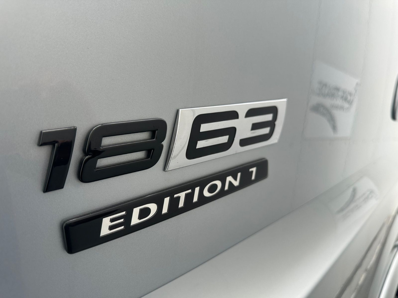Mercedes-Benz 1963 Edition I 1of400 Vollausstattung - رأس تريلا: صورة 5 Mercedes-Benz 1963 Edition I 1of400 Vollausstattung - رأس تريلا: صورة 5