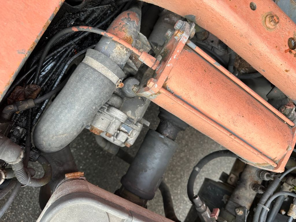 Scania 144/530 Retarder Schalter Scania 144/530 Retarder Schalter - رأس تريلا: صورة 5 Scania 144/530 Retarder Schalter Scania 144/530 Retarder Schalter - رأس تريلا: صورة 5