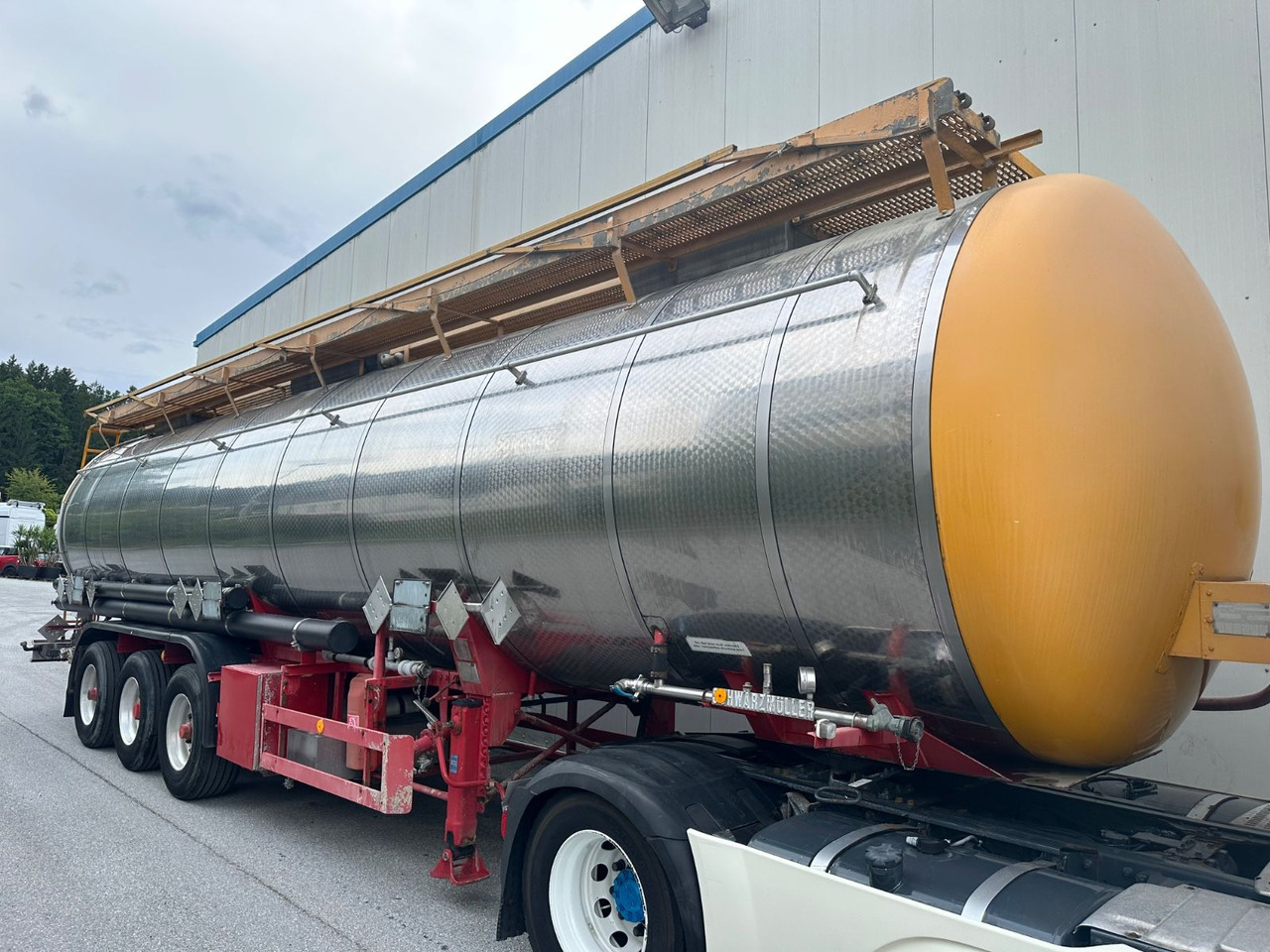 Schwarzmüller Chemi L4BH 42050L Lift BPW - نصف مقطورة صهريج: صورة 2 Schwarzmüller Chemi L4BH 42050L Lift BPW - نصف مقطورة صهريج: صورة 2