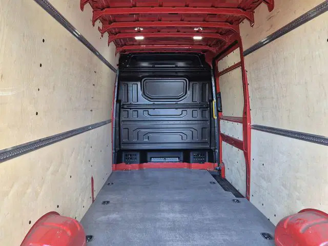 VOLKSWAGEN Crafter 35 Maxi, L4H3 - شاحنة بصندوق مغلق: صورة 4 VOLKSWAGEN Crafter 35 Maxi, L4H3 - شاحنة بصندوق مغلق: صورة 4