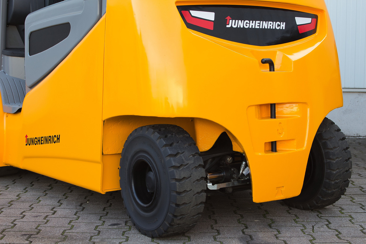 JUNGHEINRICH EFG545 - Triplex - 100% Kapazität - Bj. 2022 - 4,5t - رافعة شوكية كهربائية: صورة 5 JUNGHEINRICH EFG545 - Triplex - 100% Kapazität - Bj. 2022 - 4,5t - رافعة شوكية كهربائية: صورة 5