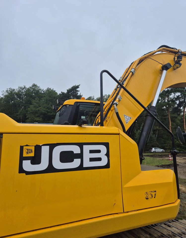 JCB 220XLC - حفار زاحف: صورة 3 JCB 220XLC - حفار زاحف: صورة 3