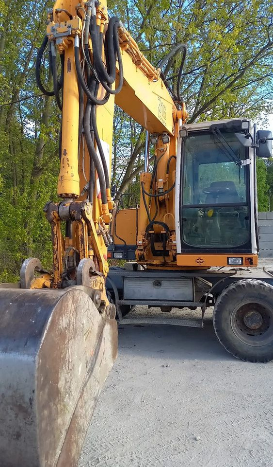 Liebherr A316 - حفار ذو عجلات: صورة 2 Liebherr A316 - حفار ذو عجلات: صورة 2