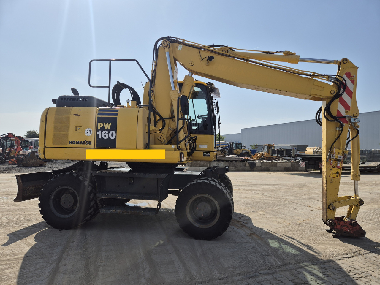 KOMATSU PW 160 - 8 - حفار ذو عجلات: صورة 4 KOMATSU PW 160 - 8 - حفار ذو عجلات: صورة 4