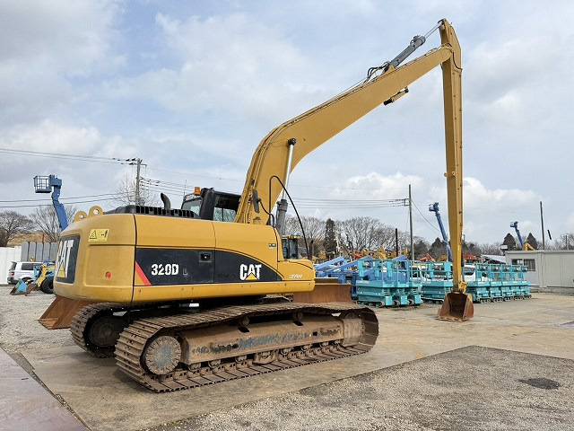 CAT 320DL-E - حفار زاحف: صورة 5 CAT 320DL-E - حفار زاحف: صورة 5
