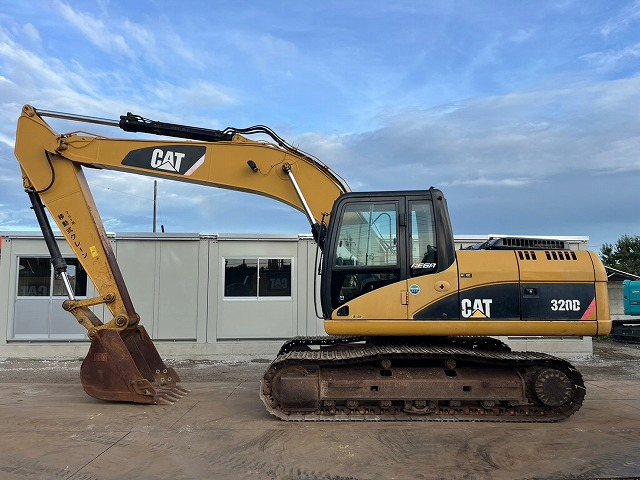 CAT 320D - حفار زاحف: صورة 2 CAT 320D - حفار زاحف: صورة 2
