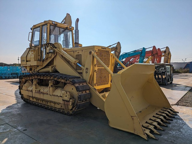 اللودر المجنزر KOMATSU D75S-5: صورة 8