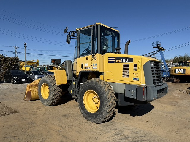 KOMATSU WA100-6 - اللودر بعجل: صورة 3 KOMATSU WA100-6 - اللودر بعجل: صورة 3