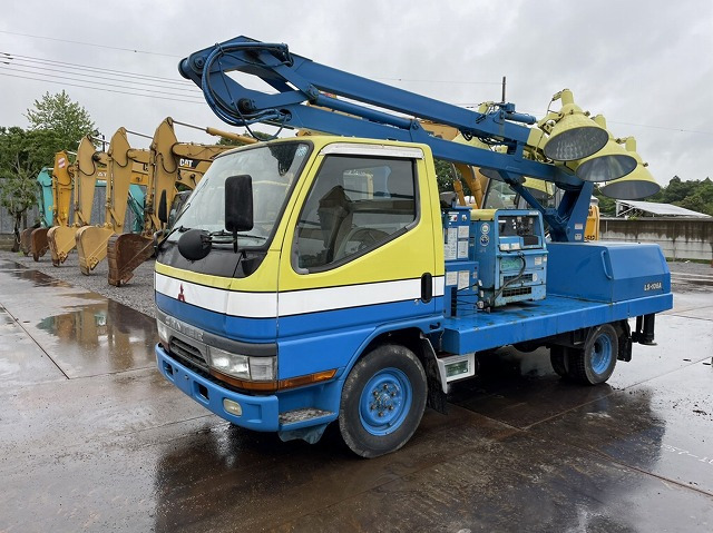 TADANO LS-106A - برج إنارة, شاحنة: صورة 1 TADANO LS-106A - برج إنارة, شاحنة: صورة 1