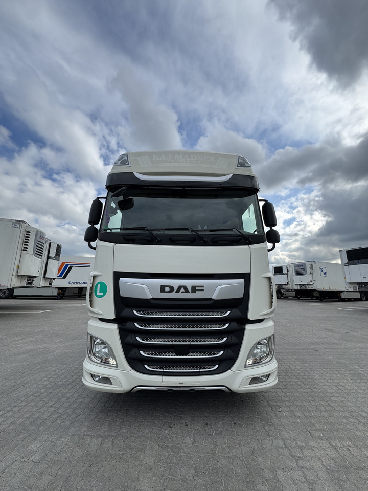 DAF XF - رأس تريلا: صورة 1 DAF XF - رأس تريلا: صورة 1