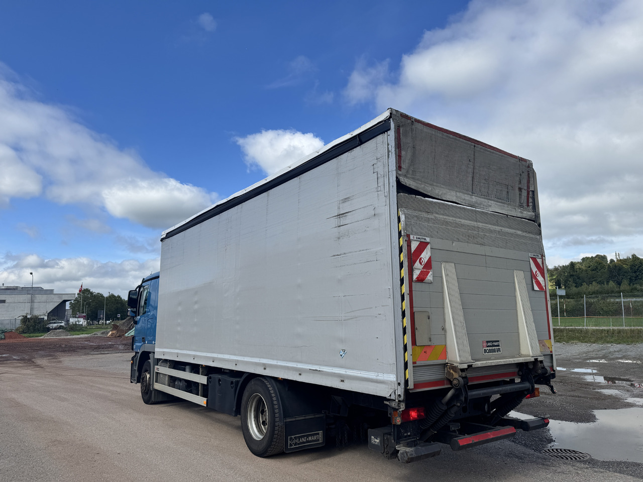 MERCEDES-BENZ Actros 1836 4x2 Blache-Hebebühne - شاحنة ذات ستائر جانبية: صورة 2 MERCEDES-BENZ Actros 1836 4x2 Blache-Hebebühne - شاحنة ذات ستائر جانبية: صورة 2