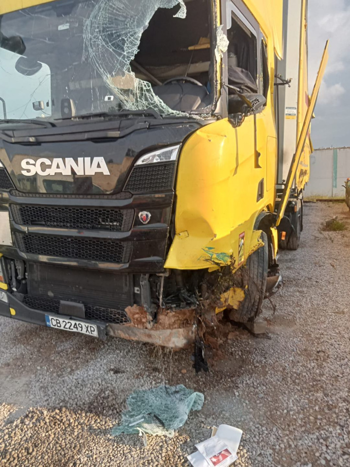 SCANIA R460 SUPER, Location: Villareal, Spain - رأس تريلا: صورة 4 SCANIA R460 SUPER, Location: Villareal, Spain - رأس تريلا: صورة 4