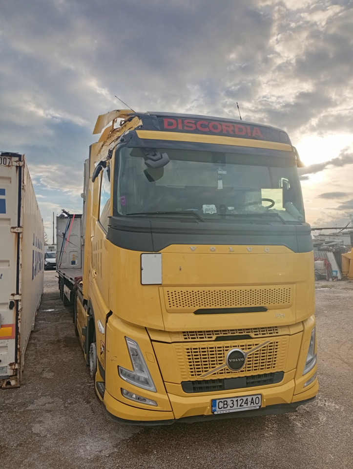 VOLVO FH 460 Aero, Damaged, Located in Bari,Italy - رأس تريلا: صورة 3 VOLVO FH 460 Aero, Damaged, Located in Bari,Italy - رأس تريلا: صورة 3