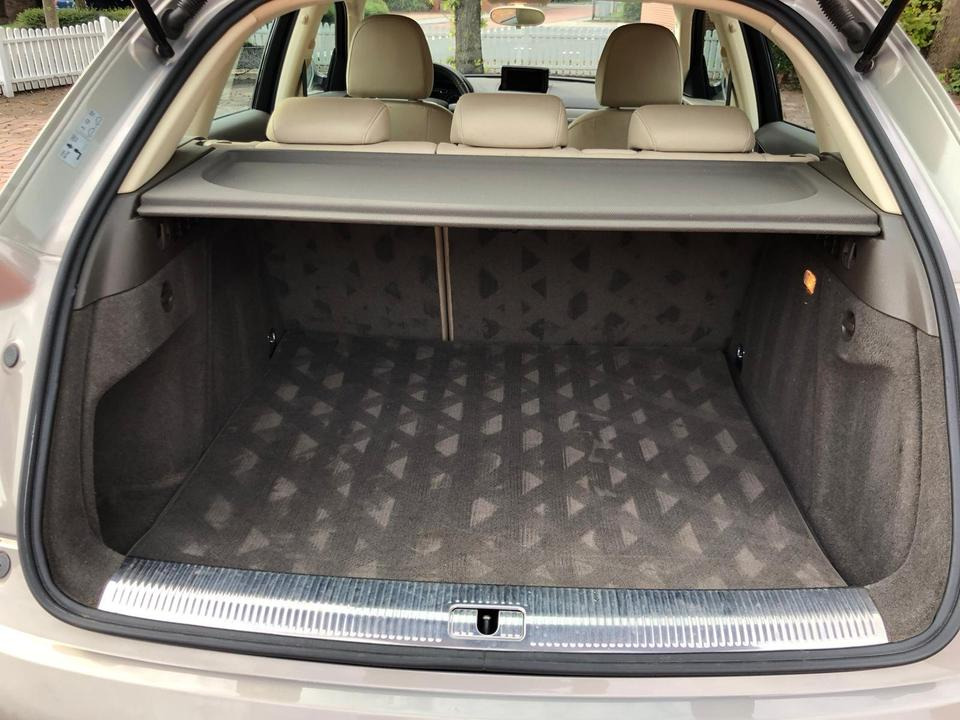 Audi Q3 TFSI + quattro + Autom. + ANK. + TÜV - سيارة: صورة 5 Audi Q3 TFSI + quattro + Autom. + ANK. + TÜV - سيارة: صورة 5