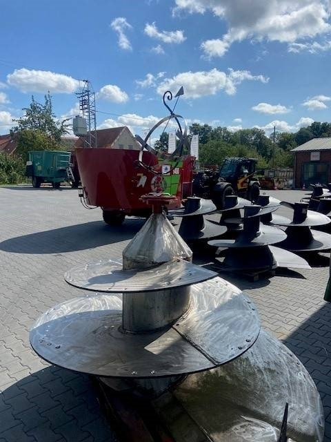 Kuhn z. B. Euro Mix - قطع الغيار - عربة خلط الأعلاف: صورة 5 Kuhn z. B. Euro Mix - قطع الغيار - عربة خلط الأعلاف: صورة 5