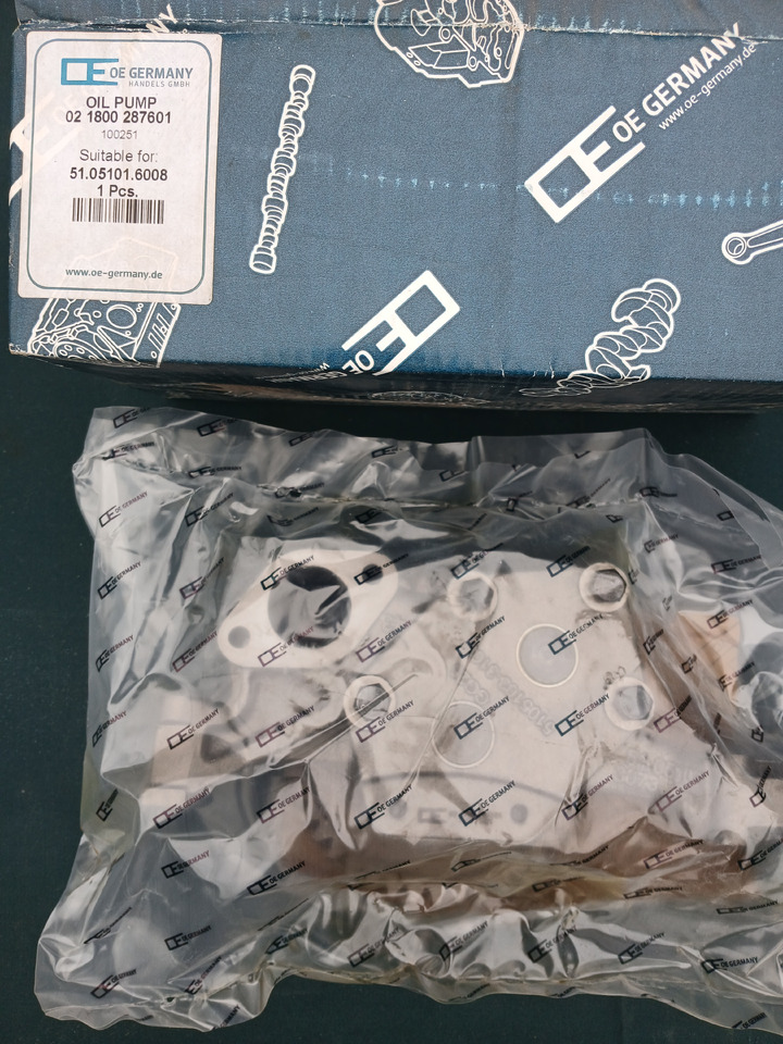 OE Germany Oilpump for MAN 0218002876008 - مضخة زيت: صورة 1 OE Germany Oilpump for MAN 0218002876008 - مضخة زيت: صورة 1