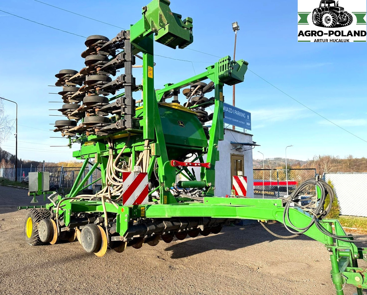 JOHN DEERE 750A - 2017 ROK - 6 M - 2649 H - GREENSTAR/ISOBUS - NOWSZY MODEL - آلة البذر: صورة 2 JOHN DEERE 750A - 2017 ROK - 6 M - 2649 H - GREENSTAR/ISOBUS - NOWSZY MODEL - آلة البذر: صورة 2