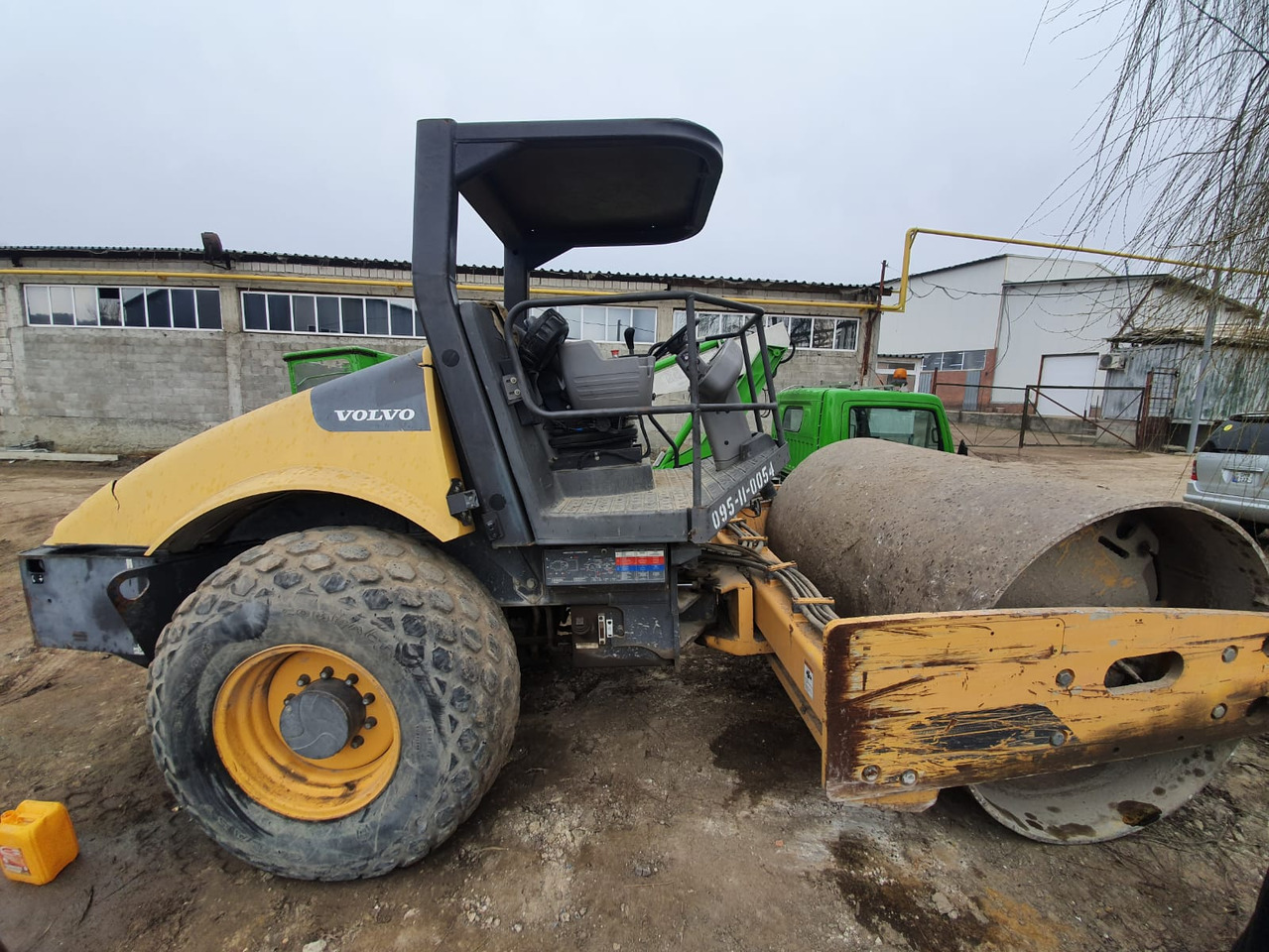 VOLVO SD100D - ضاغطة التربة: صورة 1 VOLVO SD100D - ضاغطة التربة: صورة 1