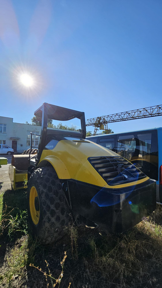 VOLVO SD100D - ضاغطة التربة: صورة 4 VOLVO SD100D - ضاغطة التربة: صورة 4