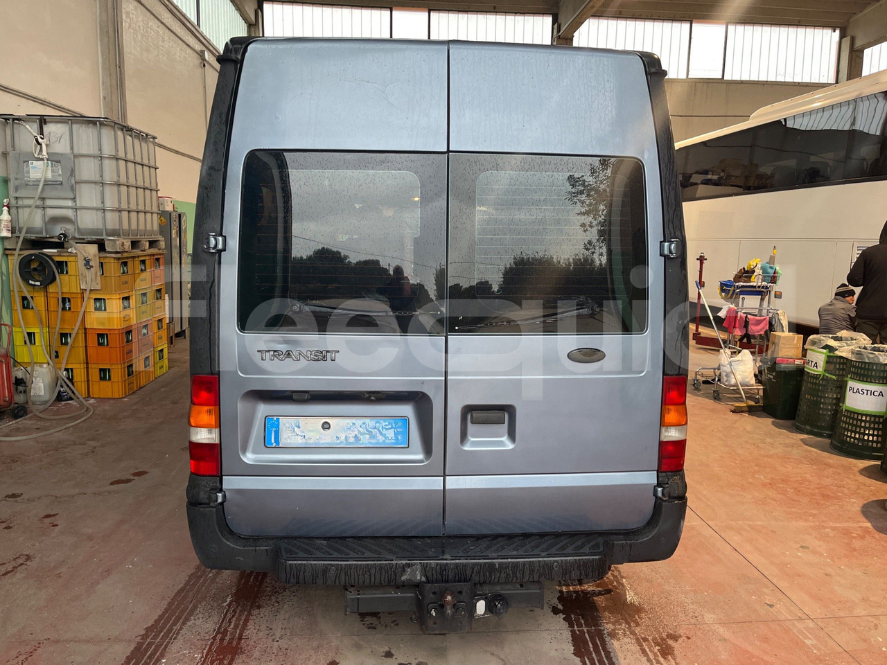 Ford Transit - حافلة صغيرة, ميكروباص: صورة 4 Ford Transit - حافلة صغيرة, ميكروباص: صورة 4