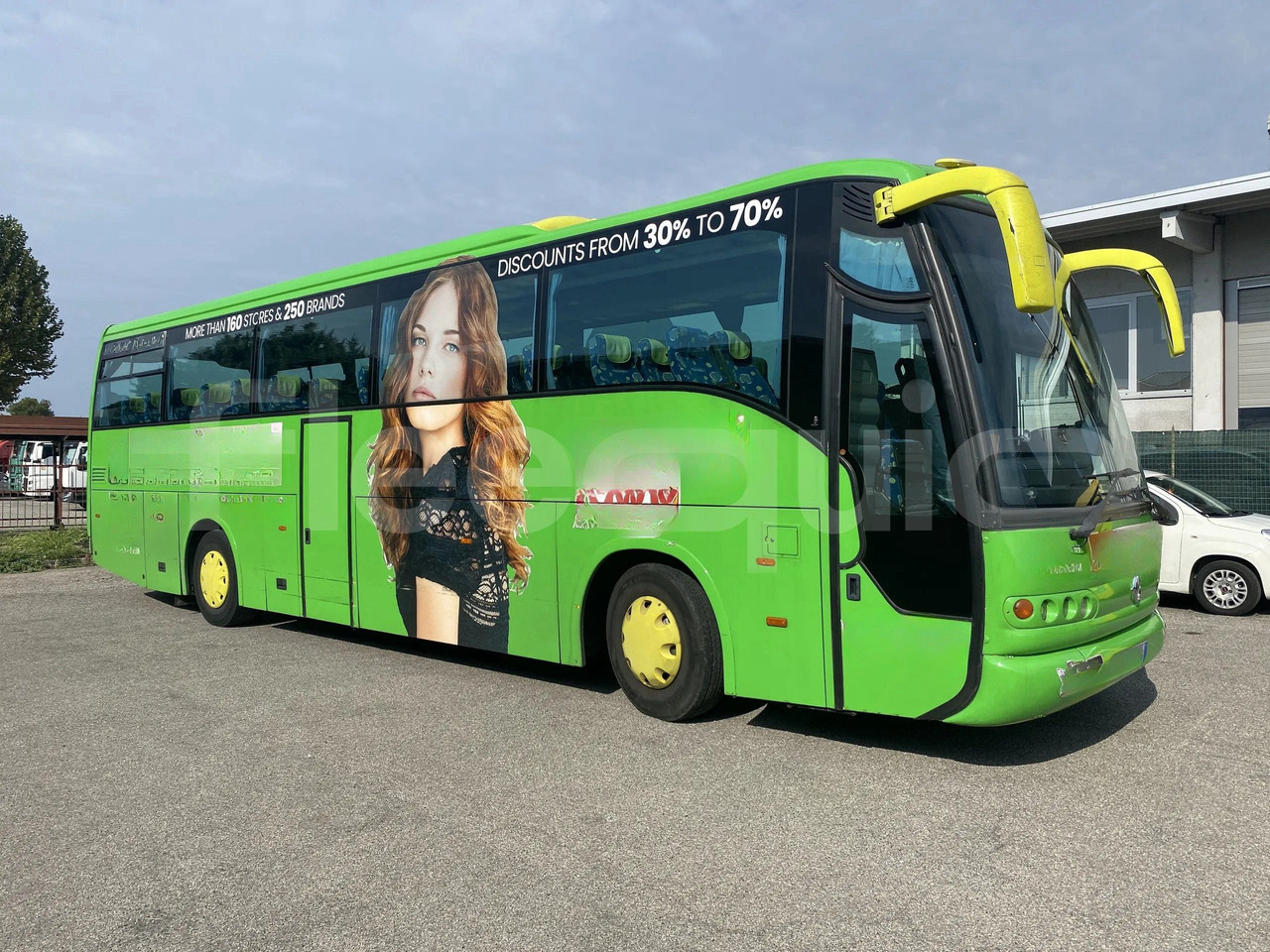 Irisbus Domino 2001 - حافلة نقل لمسافات طويلة: صورة 1 Irisbus Domino 2001 - حافلة نقل لمسافات طويلة: صورة 1