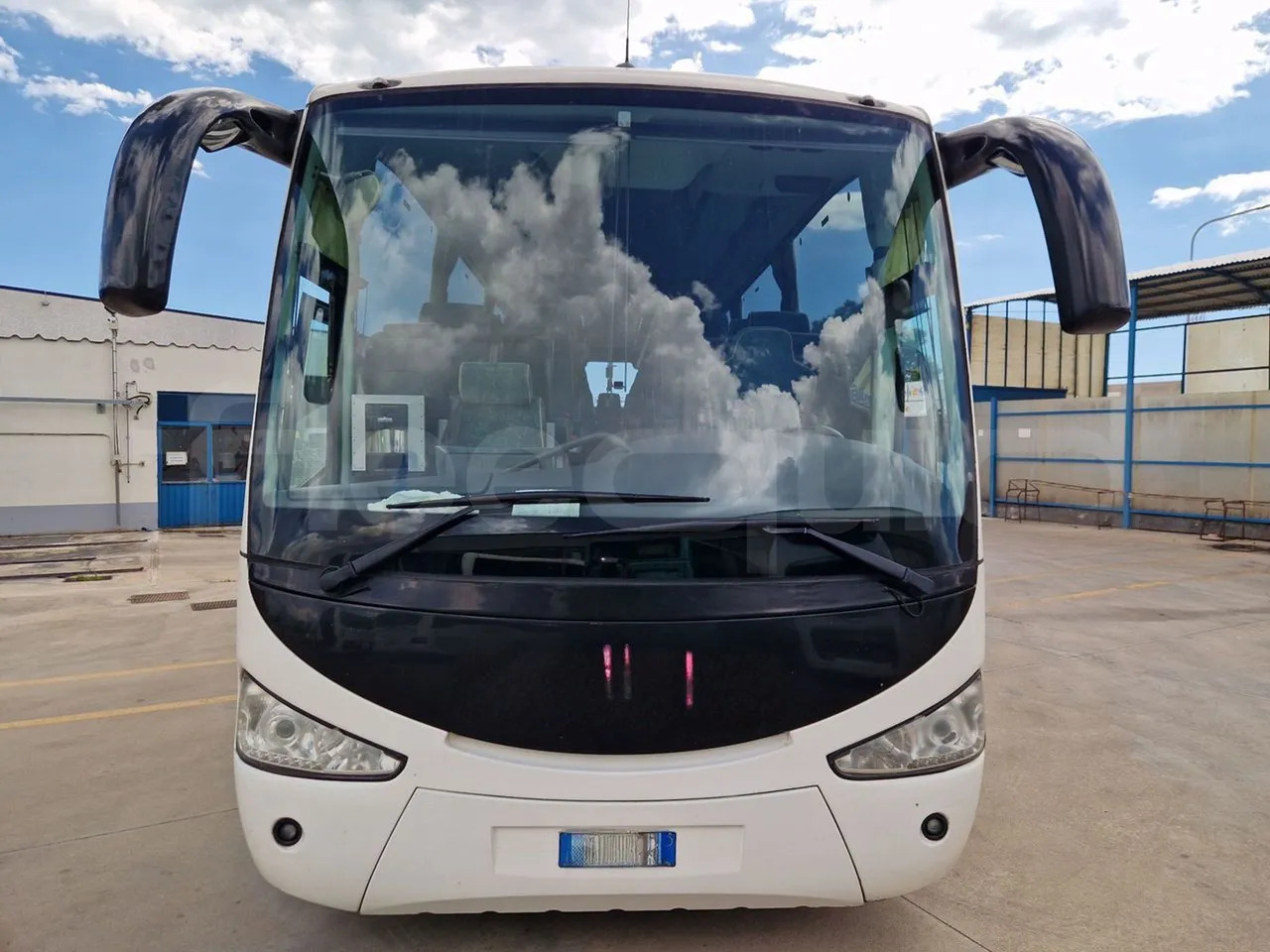 Irizar Scania - حافلة نقل لمسافات طويلة: صورة 2 Irizar Scania - حافلة نقل لمسافات طويلة: صورة 2