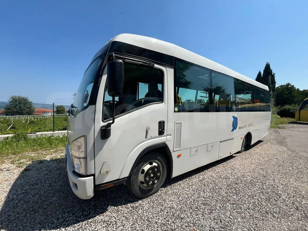 Isuzu P65 - حافلة مدرسية: صورة 4 Isuzu P65 - حافلة مدرسية: صورة 4