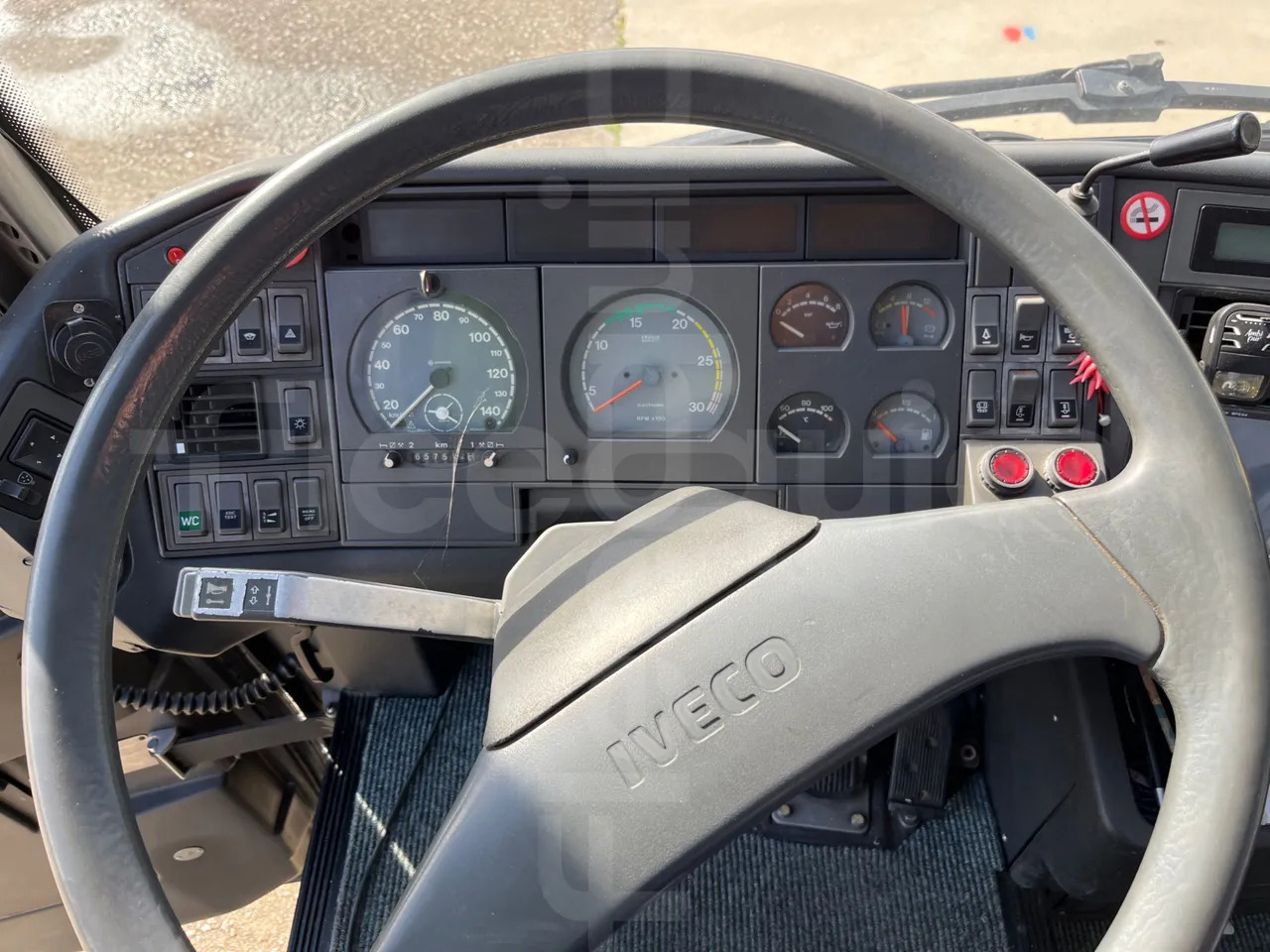 Iveco 380 - حافلة نقل لمسافات طويلة: صورة 3 Iveco 380 - حافلة نقل لمسافات طويلة: صورة 3