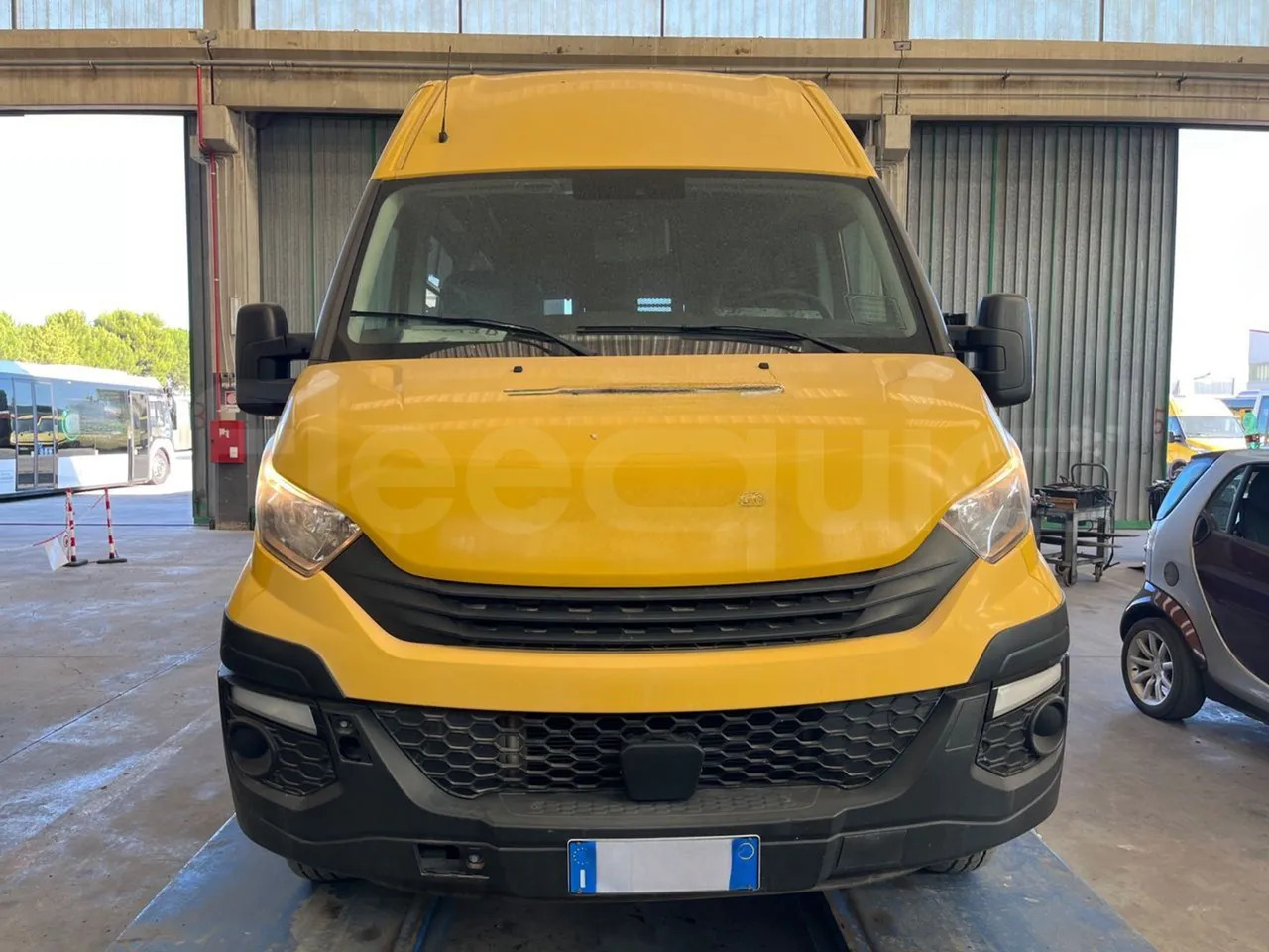 Iveco Daily - حافلة مدرسية: صورة 2 Iveco Daily - حافلة مدرسية: صورة 2