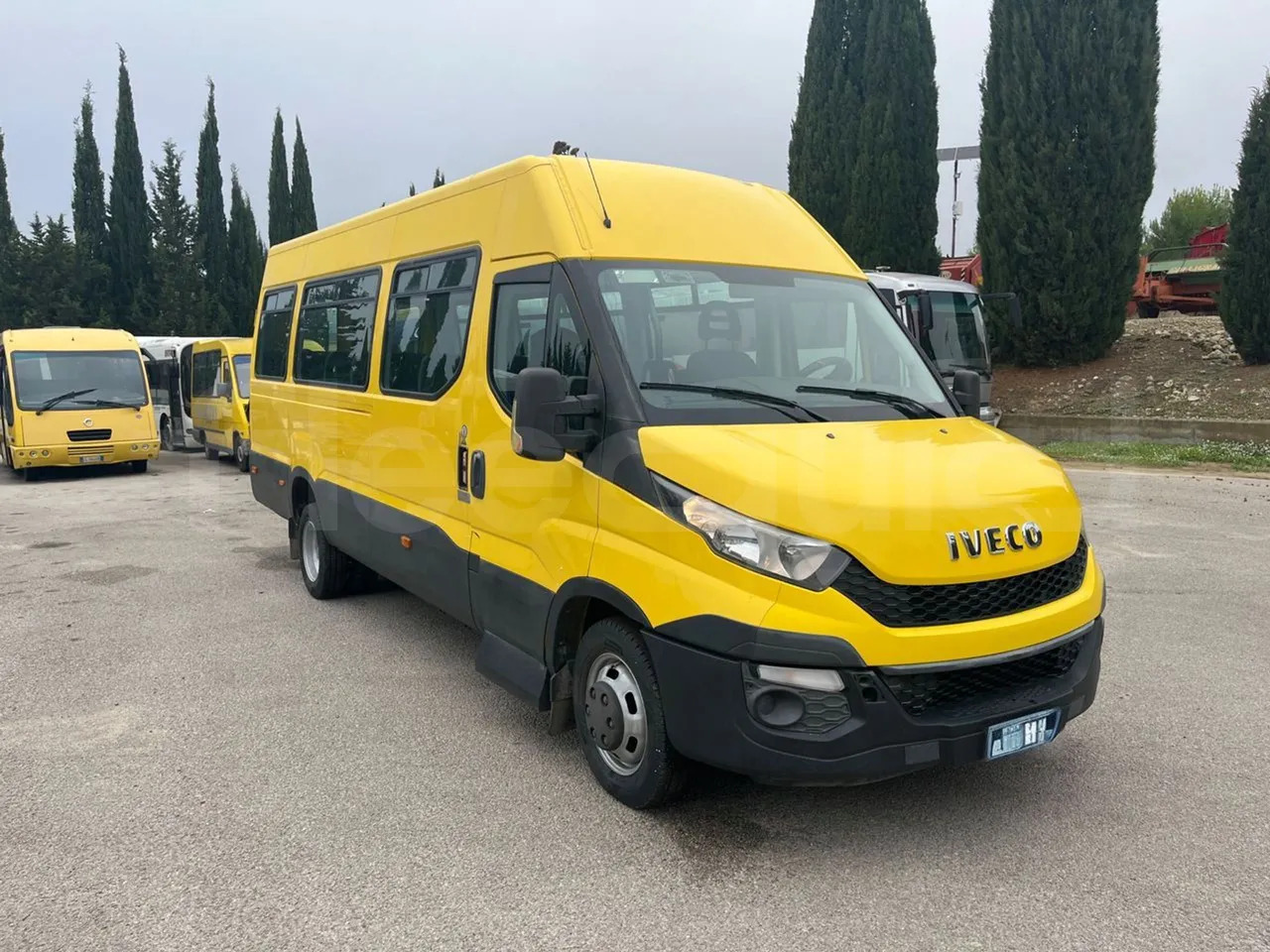 Iveco Daily - حافلة صغيرة, ميكروباص: صورة 1 Iveco Daily - حافلة صغيرة, ميكروباص: صورة 1