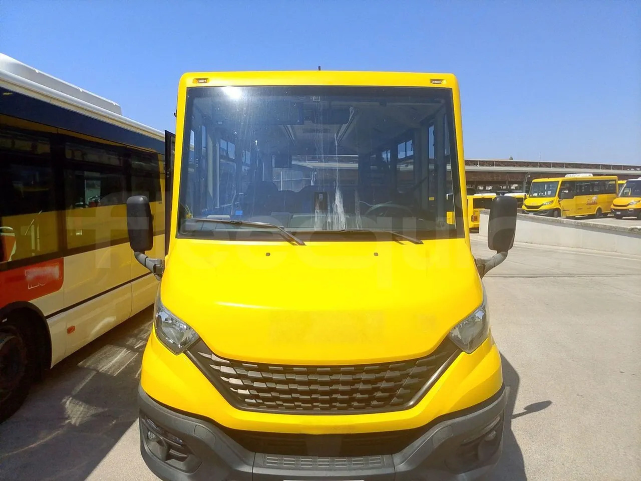 Iveco Indcar - حافلة مدرسية: صورة 2 Iveco Indcar - حافلة مدرسية: صورة 2