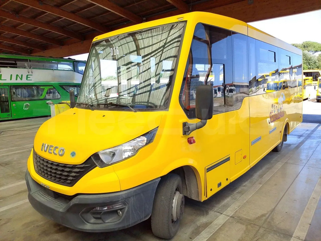 Iveco Indcar - حافلة مدرسية: صورة 3 Iveco Indcar - حافلة مدرسية: صورة 3