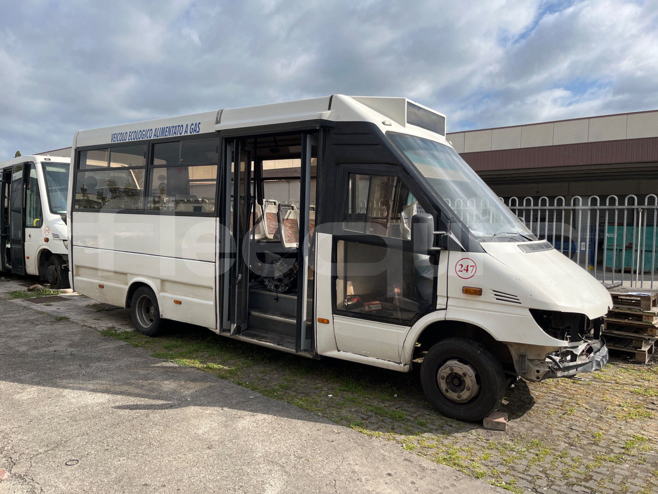 حافلة صغيرة, ميكروباص Mercedes-Benz 414T: صورة 8